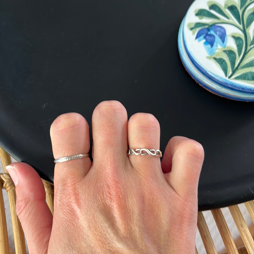 Tiffany & Co. Narrow Band Ring (Tiffany Infinity)